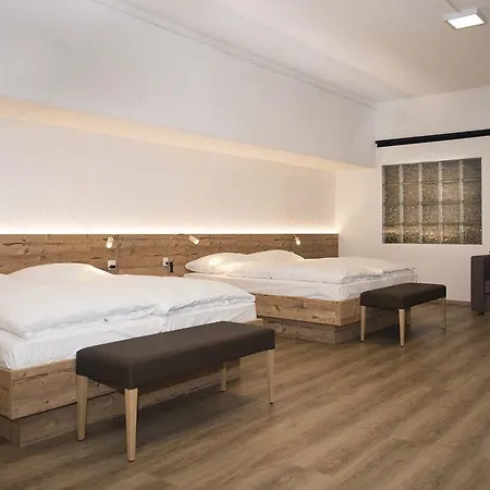 Alpen Hotel 4*