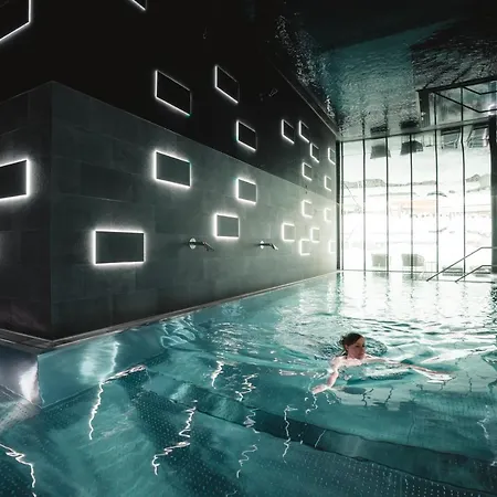 ホテル Alpen & ツェルマット