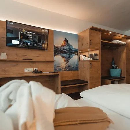 Alpen - & Dining 4*