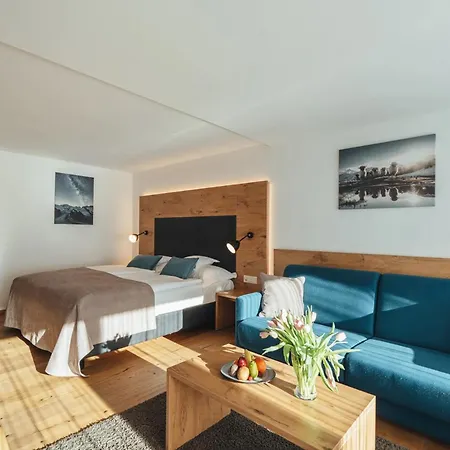 Hotel Alpen & 4*